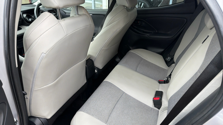 Toyota Yaris 1.5 Hybrid Excel 5dr CVT Hybrid Hatchback